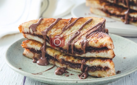 FRENCHTOAST NUTELLA & BANANA