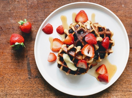 WAFFLES STRAWBERRY BANANA