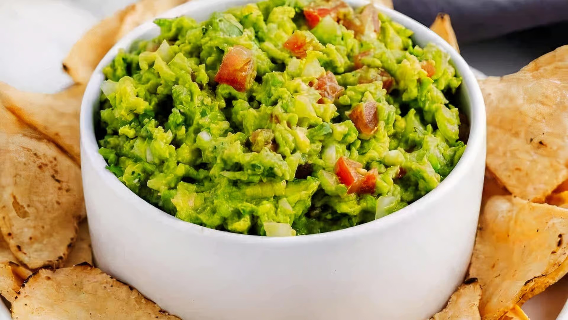 <br><br>DINE IN AND TAKE OUT TO ALL HOLLYWOOD AREAS